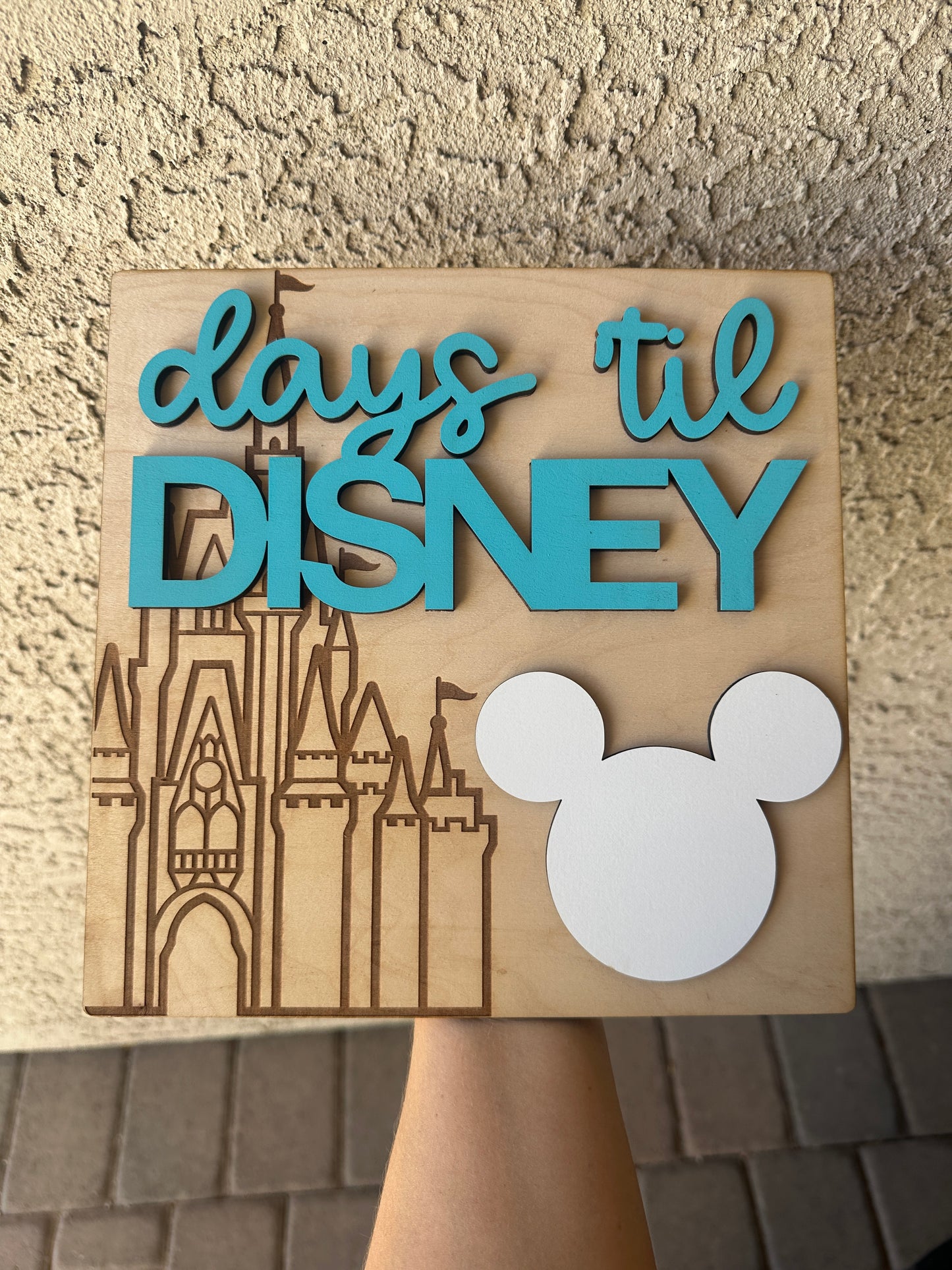 Days til Disney