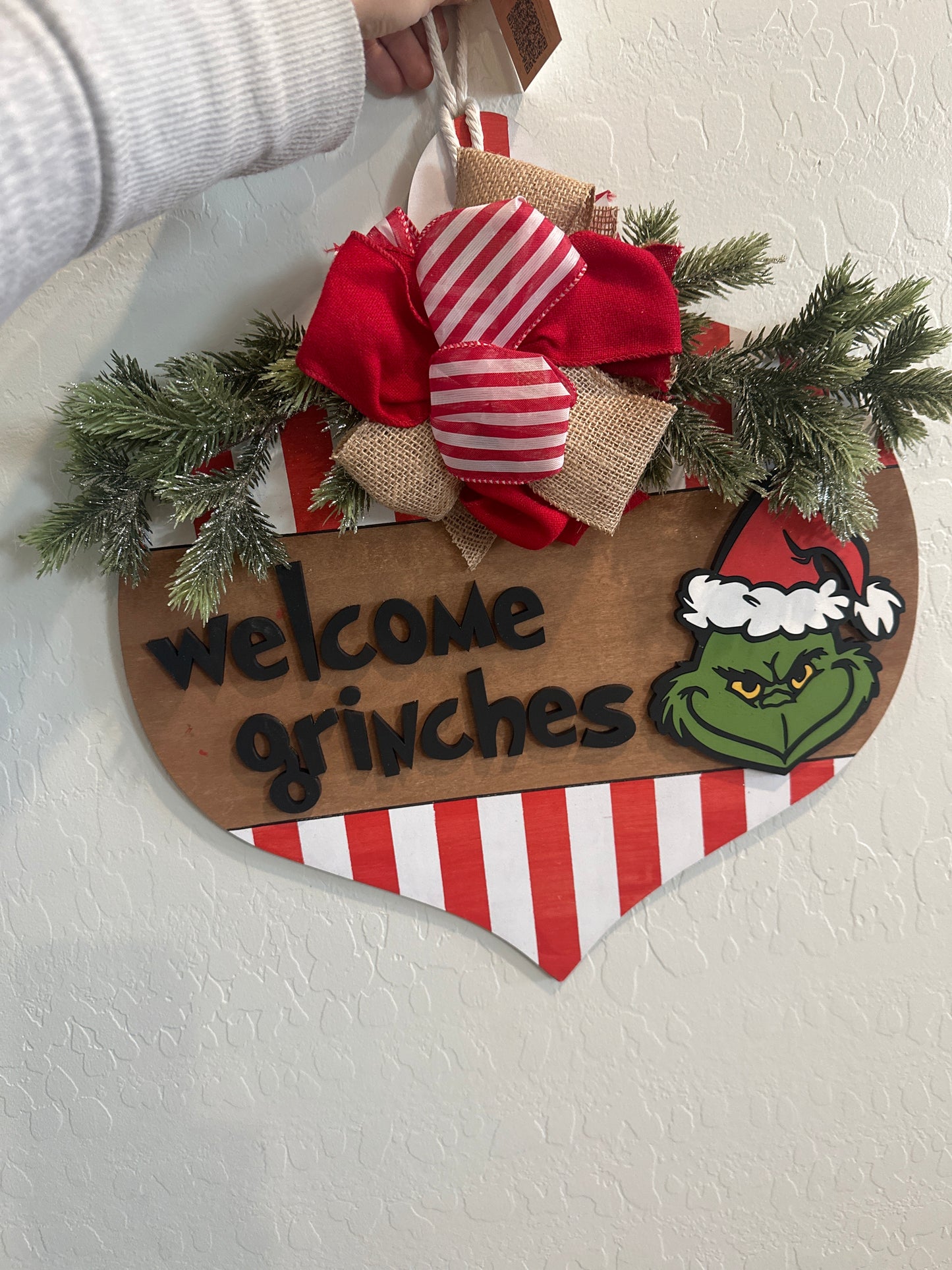 Welcome Grinches Stripe Door Round