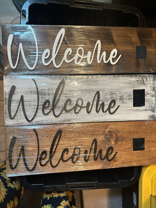 nterchangeable WELCOME sign